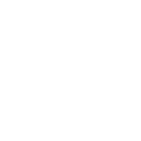 Ein schwarzes quadratisches Logo mit den Worten „ENGLISH UK“ in fettem weißem Text, wobei „UK“ in einer größeren Schriftgröße und in der unteren linken Ecke positioniert ist.